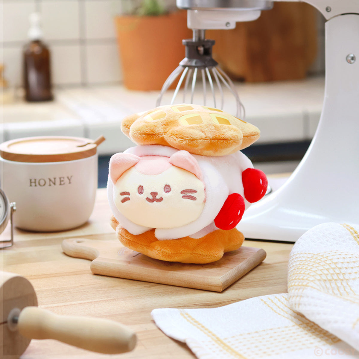 Waffle Kittiroll Small Outfitz Plush