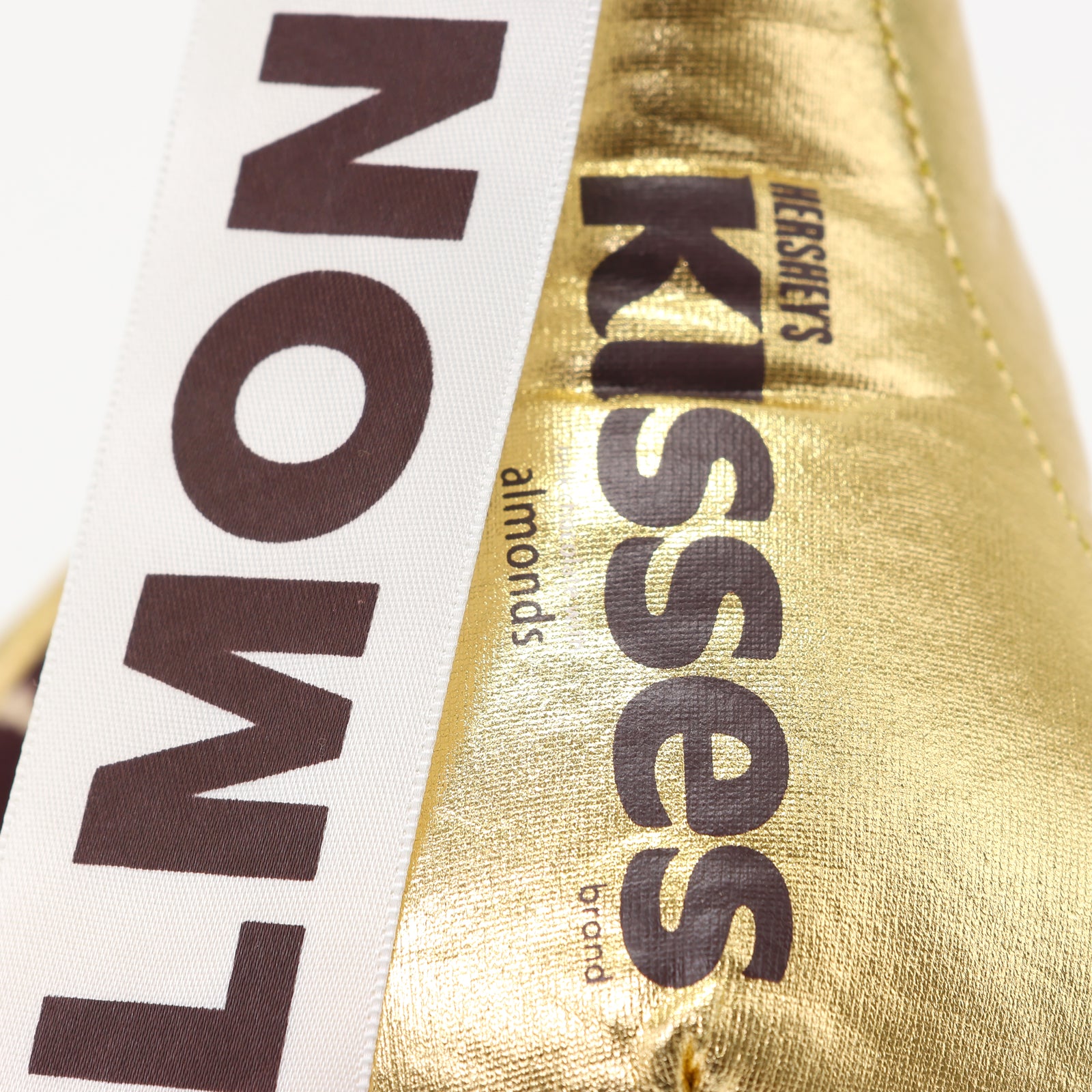 Gold Kisses (Outfitz only) - Small